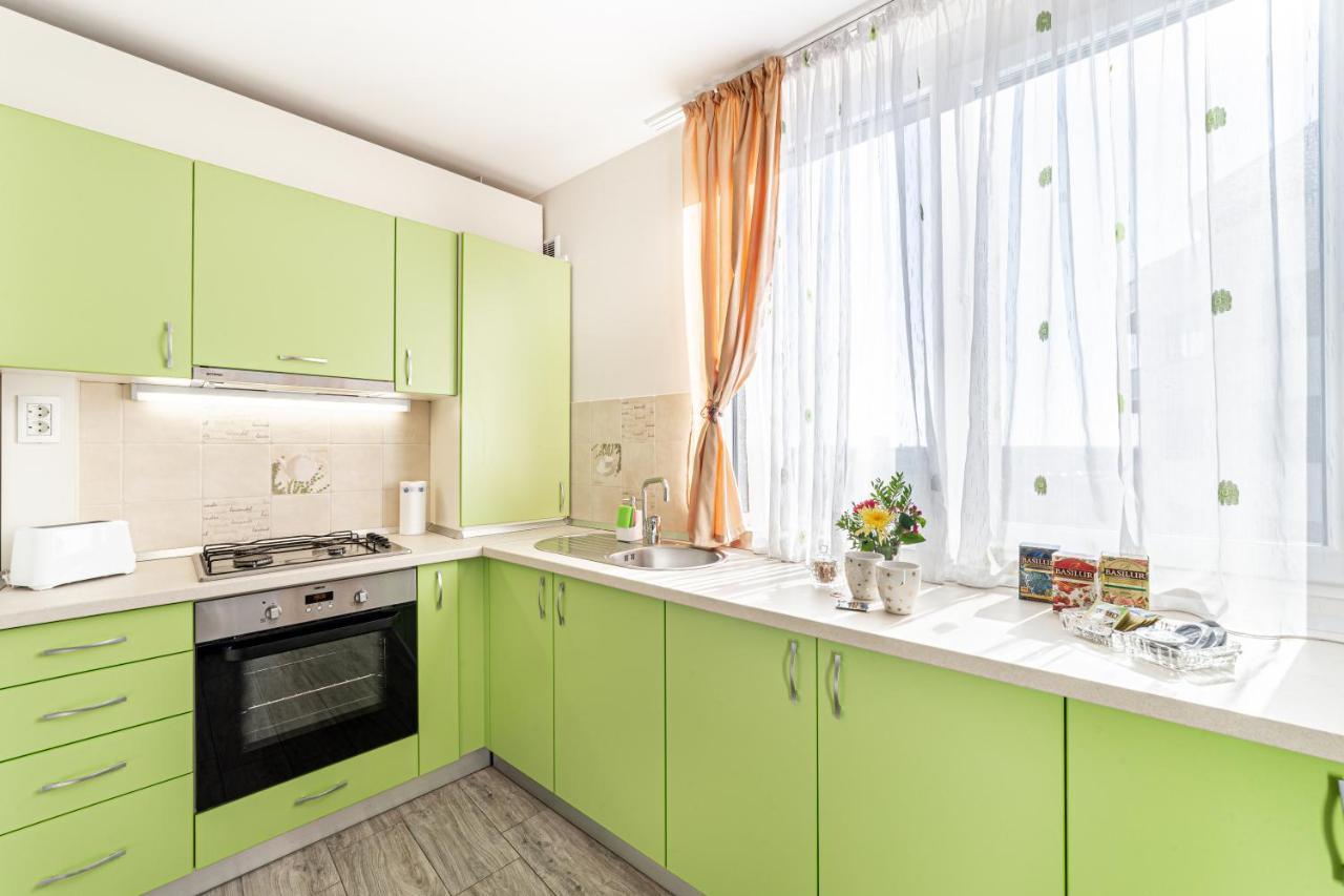 Ari Red Apartment In Complexul Ared Kaufland Арад Екстериор снимка