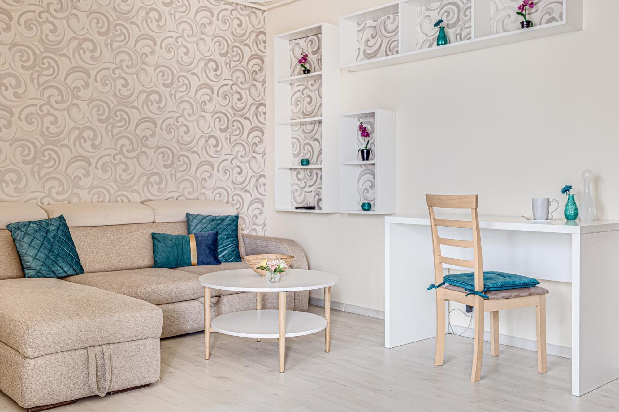 Ari - Ared Luxurious Apartments With Balcony & Free Parking Арад Екстериор снимка