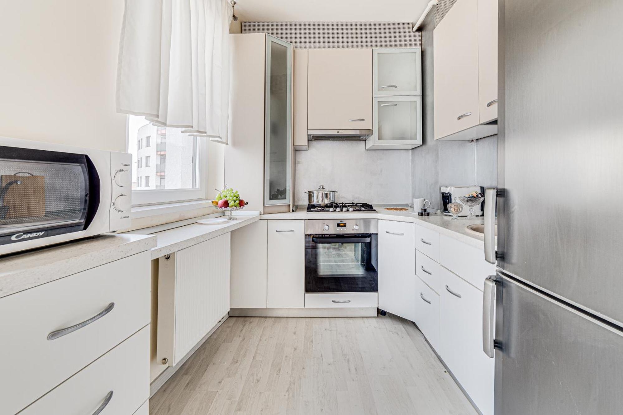 Ari - Ared Luxurious Apartments With Balcony & Free Parking Арад Екстериор снимка