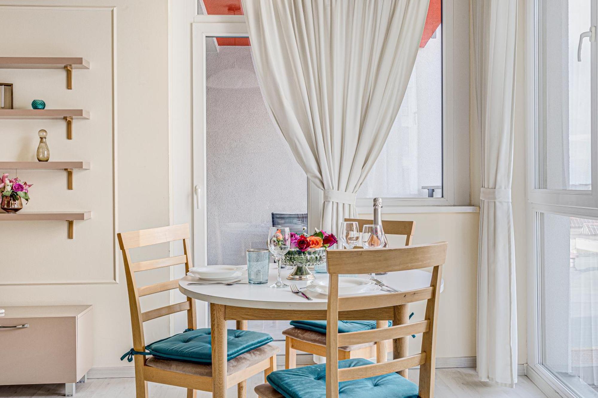 Ari - Ared Luxurious Apartments With Balcony & Free Parking Арад Екстериор снимка