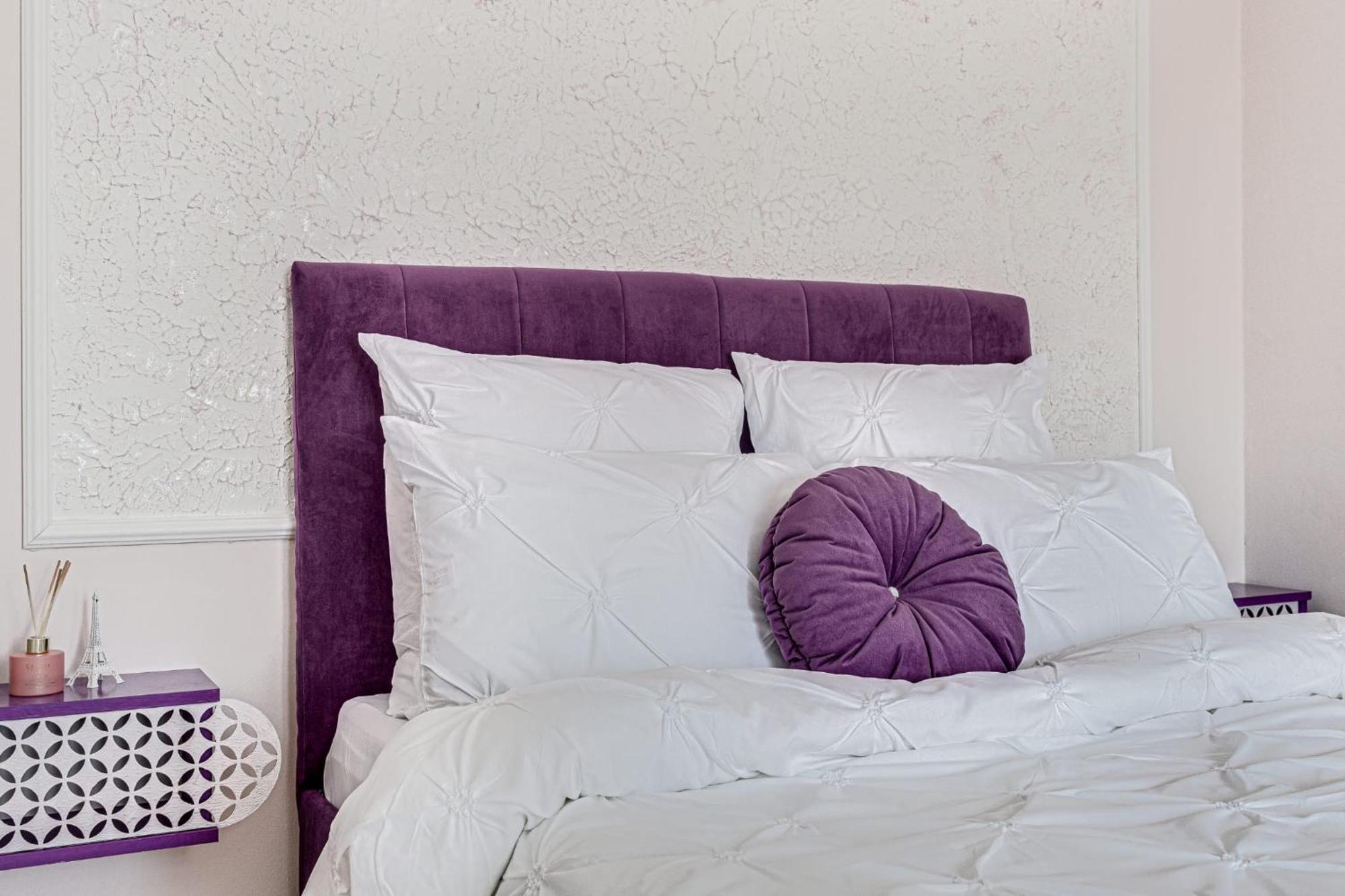 Ari - Ared Luxurious Apartments With Balcony & Free Parking Арад Екстериор снимка